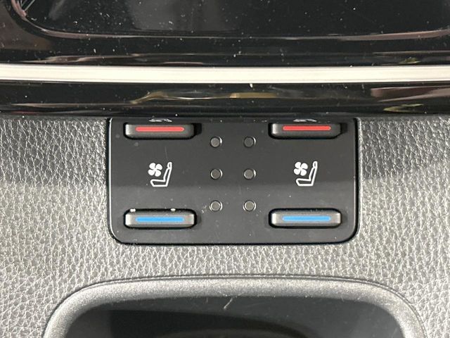 TOYOTA COROLLA CROSS HYBRID 2025 Image 31