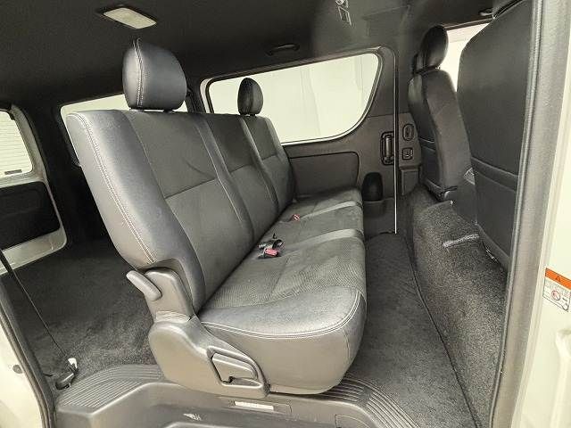 TOYOTA HIACE VAN 2WD 2023 Image 31
