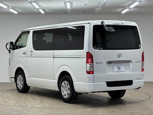 TOYOTA HIACE VAN 2WD 2023 Image 31