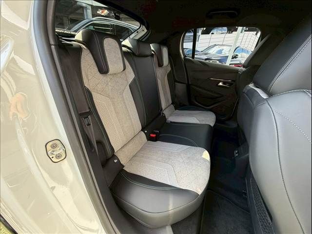 PEUGEOT 208 2020 Image 31