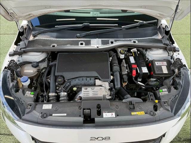 PEUGEOT 208 2020 Image 31