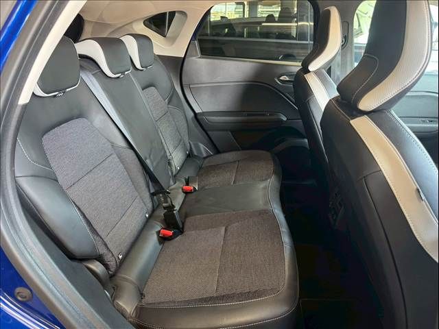 RENAULT CAPTUR 2021 Image 31