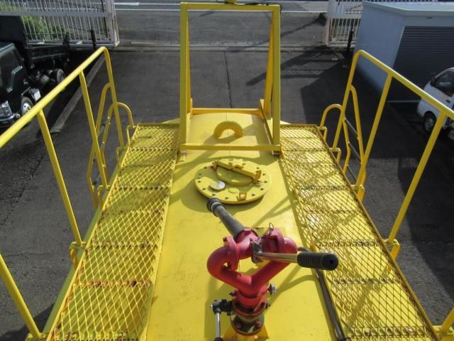 NISSAN DIESEL QUON 2010 Image 31