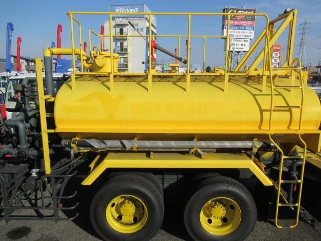 NISSAN DIESEL QUON 2010 Image 31