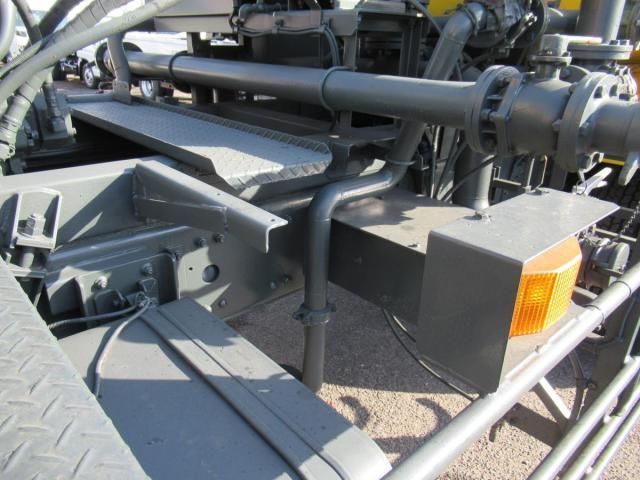 NISSAN DIESEL QUON 2010 Image 31