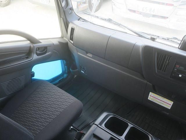 ISUZU FORWARD 2024 Image 31