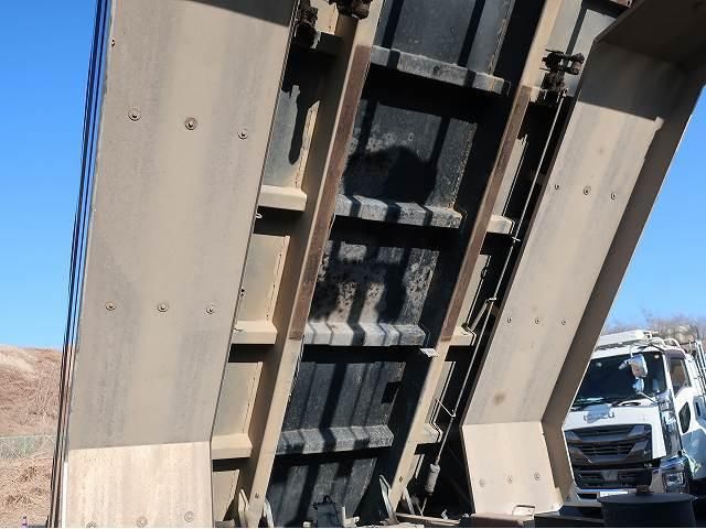 HINO PROFIA 2017 Image 31