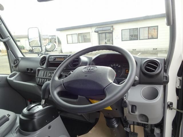 TOYOTA DYNA 2025 Image 31