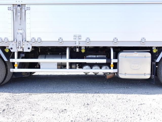 NISSAN DIESEL QUON 2015 Image 31