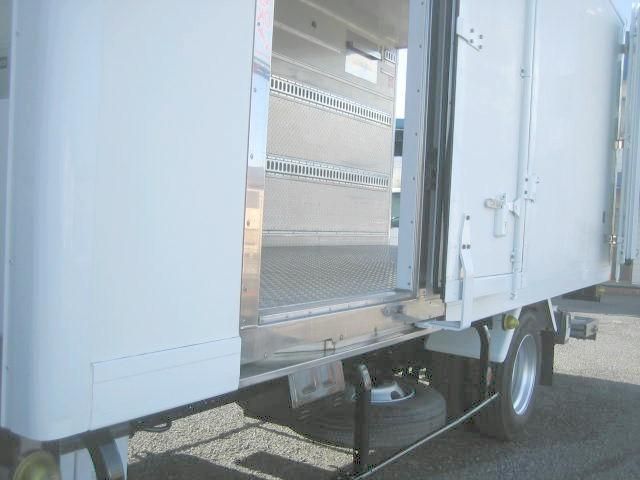 ISUZU ELF 2016 Image 31