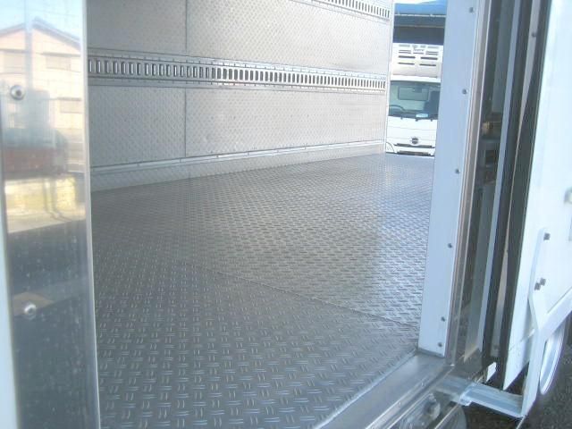 ISUZU ELF 2016 Image 31