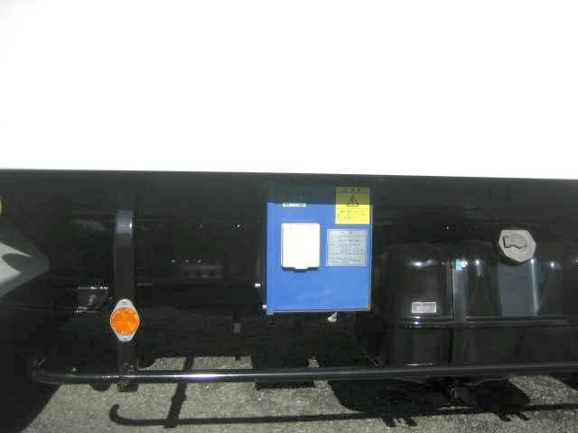 ISUZU ELF 2016 Image 31