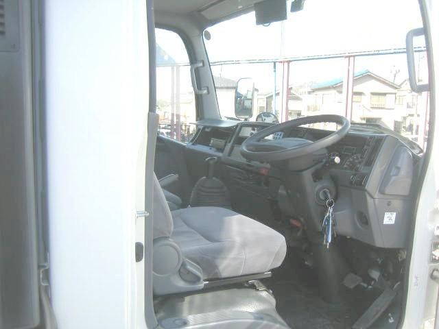 ISUZU ELF 2016 Image 31