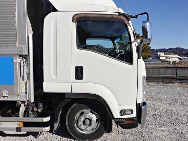 ISUZU FORWARD 2018 Image 31
