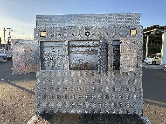 NISSAN DIESEL QUON 2016 Image 31