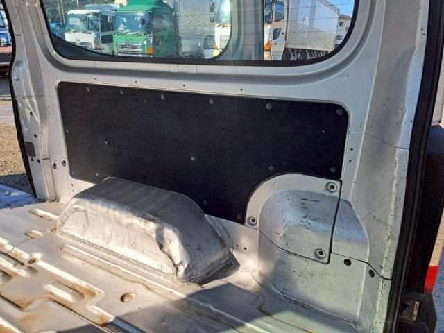 NISSAN CARAVAN VAN 2WD 2014 Image 31