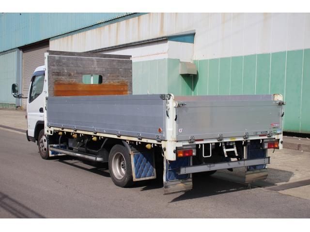 MITSUBISHI CANTER 2018 Image 31