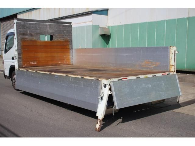 MITSUBISHI CANTER 2018 Image 31