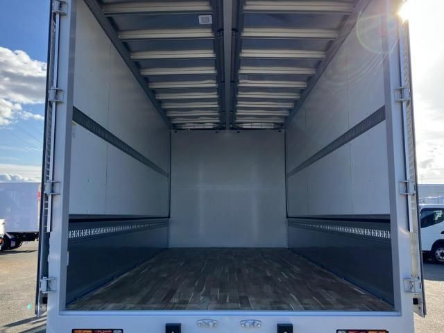 MITSUBISHI FUSOU FIGHTER 2025 Image 31