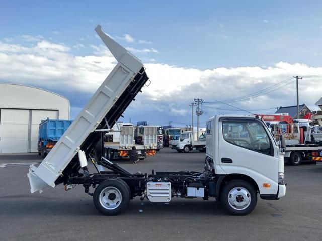 HINO DUTRO 2025 Image 31