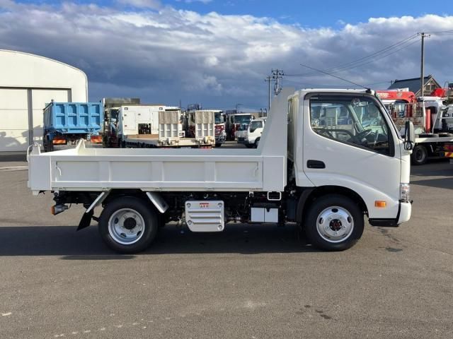 HINO DUTRO 2025 Image 31