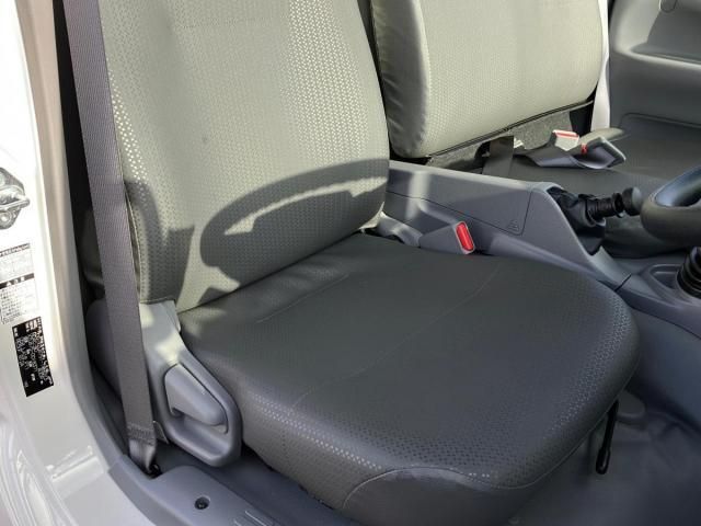 HINO DUTRO 2025 Image 31