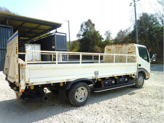 HINO DUTRO 2019 Image 31