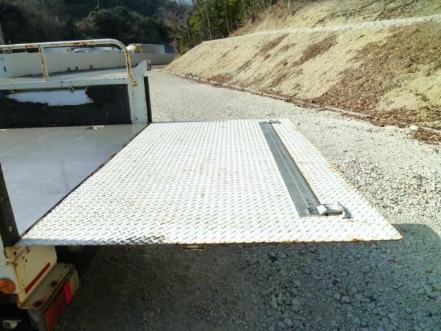 HINO DUTRO 2019 Image 31