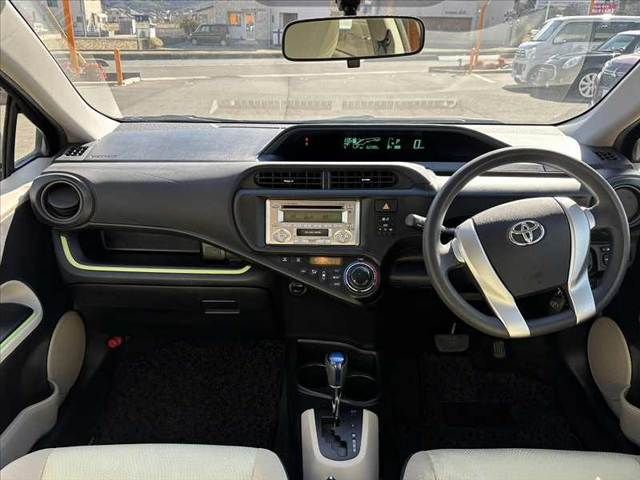 TOYOTA AQUA 2013 Image 31