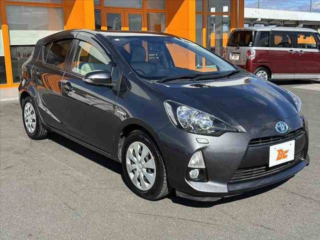 TOYOTA AQUA 2013 Image 31