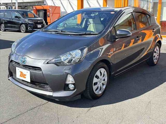 TOYOTA AQUA 2013 Image 31