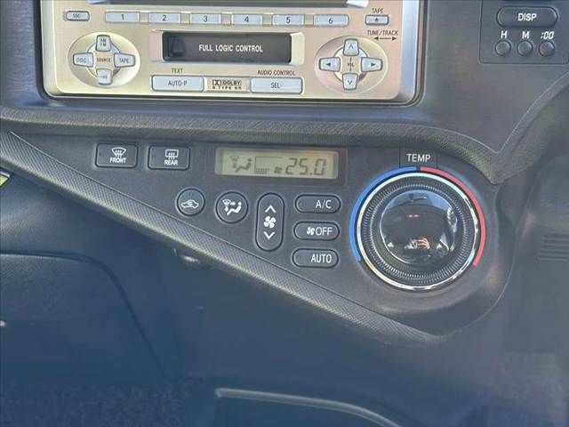 TOYOTA AQUA 2013 Image 31