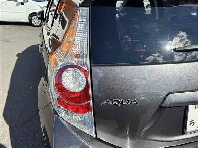 TOYOTA AQUA 2013 Image 31