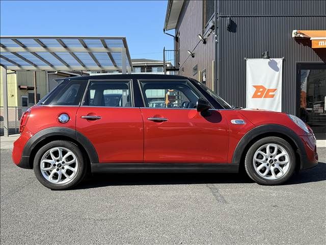 BMW MINI COOPER S 5D 2015 Image 31