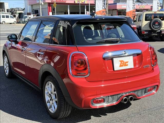 BMW MINI COOPER S 5D 2015 Image 31