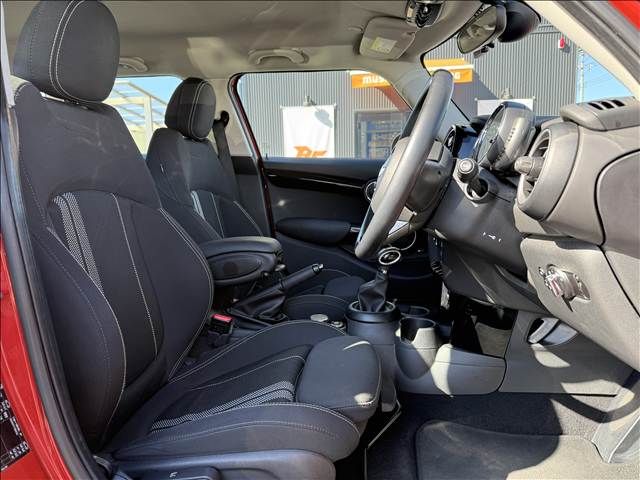 BMW MINI COOPER S 5D 2015 Image 31