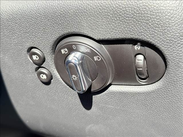 BMW MINI COOPER S 5D 2015 Image 31