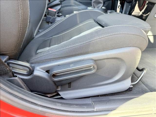 BMW MINI COOPER S 5D 2015 Image 31