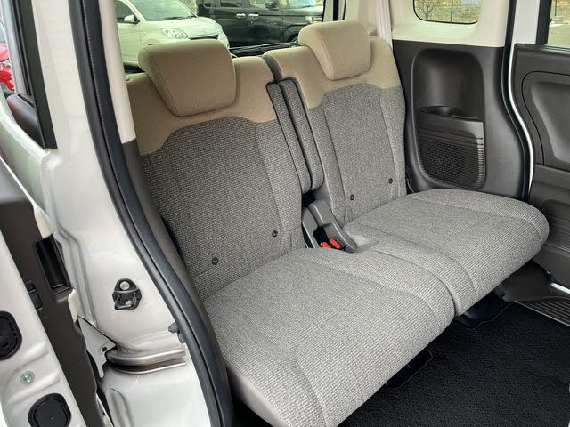 HONDA N BOX 2023 Image 31