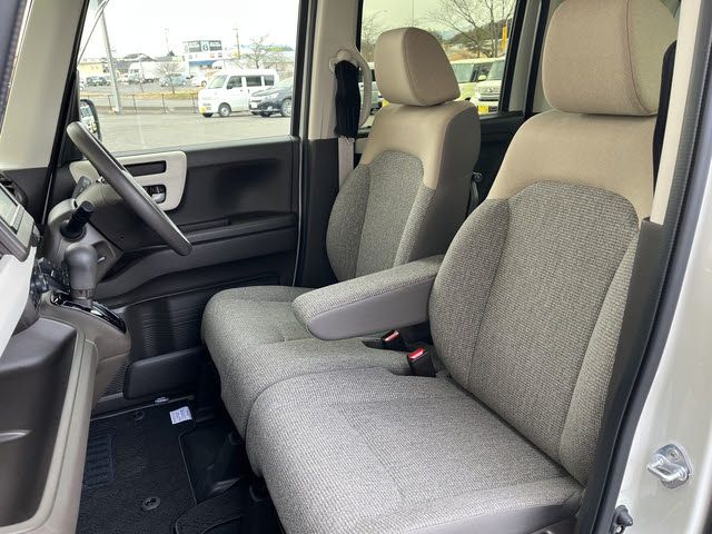 HONDA N BOX 2023 Image 31