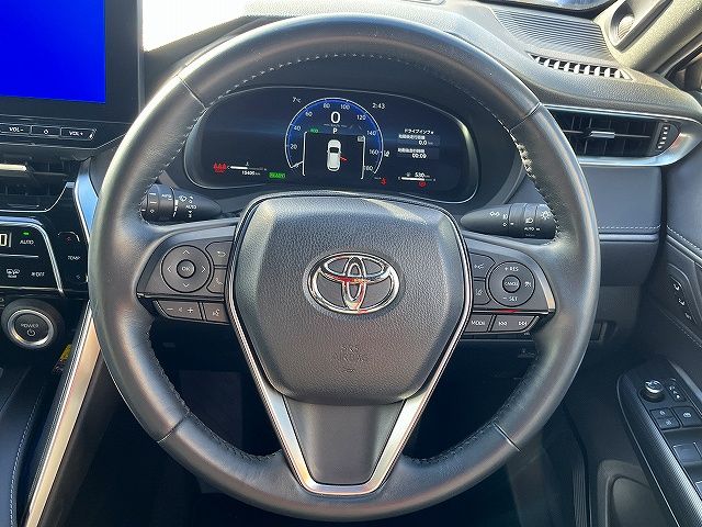 TOYOTA HARRIER HYBRID 2023 Image 31