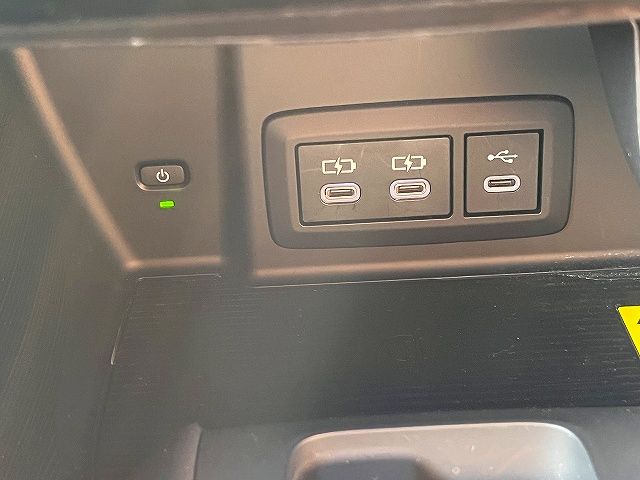 TOYOTA HARRIER HYBRID 2023 Image 31