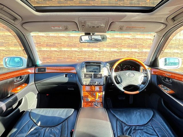 TOYOTA CELSIOR 2002 Image 31