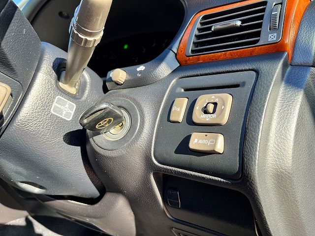 TOYOTA CELSIOR 2002 Image 31