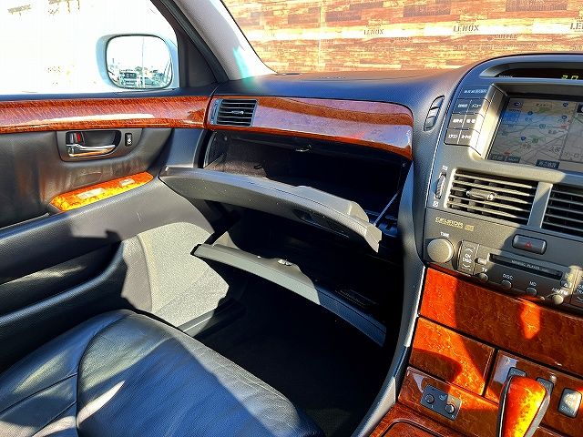 TOYOTA CELSIOR 2002 Image 31