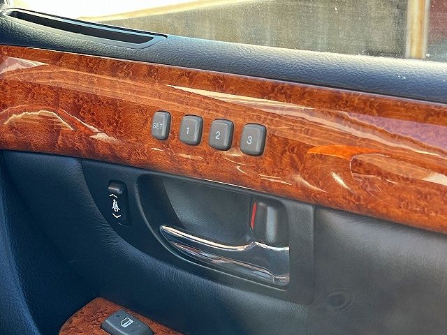 TOYOTA CELSIOR 2002 Image 31