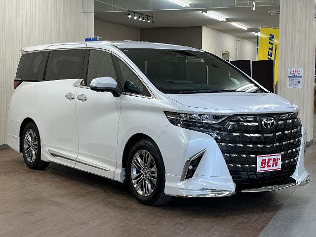 TOYOTA ALPHARD HYBRID 2025 Image 31