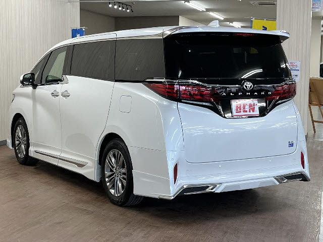 TOYOTA ALPHARD HYBRID 2025 Image 31