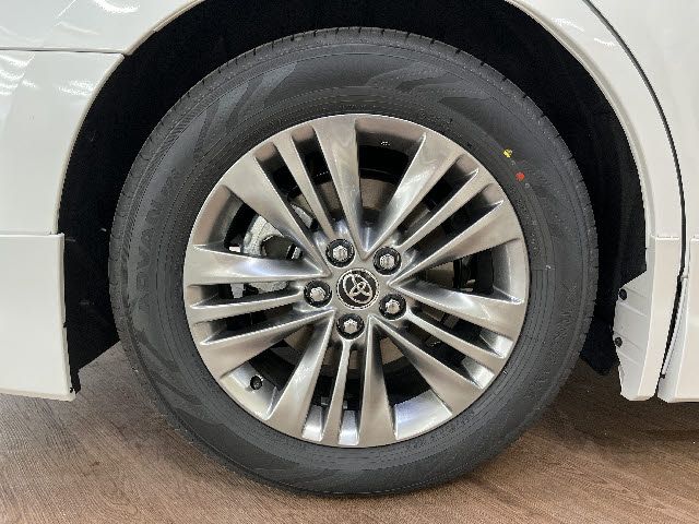 TOYOTA ALPHARD HYBRID 2025 Image 31