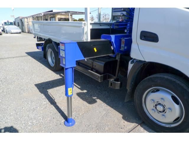 HINO DUTRO 2018 Image 31